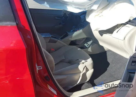 2013 Toyota Prius Two из США, поврежденный, VIN JTDKN3DU6D0343880